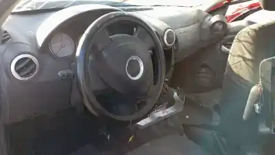 Sloopvoertuig dacia sandero laureate music van het jaar 2011 aangedreven k9k e8