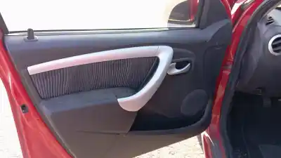 Veículo de Sucata DACIA SANDERO Laureate Music do ano 2011 alimentado K9K E8