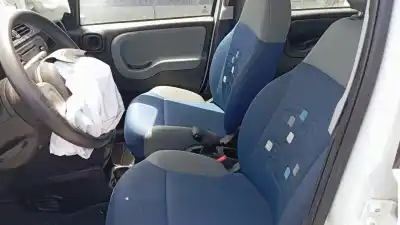 Veicolo di demolizione fiat panda (319) city cross dell'anno 2015 alimentato 169a4000