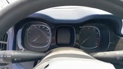 Veicolo di demolizione fiat panda (319) city cross dell'anno 2015 alimentato 169a4000