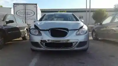 Veículo de Sucata seat leon (1p1) reference do ano 2001 alimentado bxe