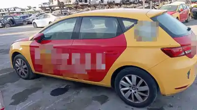 Veicolo di demolizione seat leon (5f1) 1.6 tdi dell'anno 2001 alimentato clh