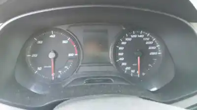 Veicolo di demolizione seat leon (5f1) 1.6 tdi dell'anno 2001 alimentato clh