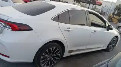 Veicolo di demolizione toyota corolla (e21) hybrid style dell'anno 2023 alimentato 2zr