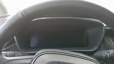 Veicolo di demolizione toyota corolla (e21) hybrid style dell'anno 2023 alimentato 2zr