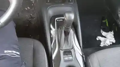 Veicolo di demolizione toyota corolla (e21) hybrid style dell'anno 2023 alimentato 2zr