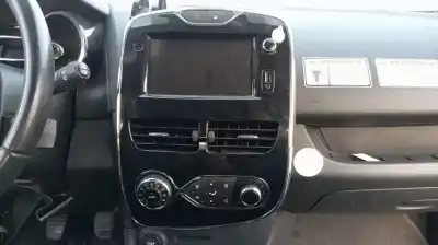 Veículo de Sucata renault clio iv limited do ano 2001 alimentado 