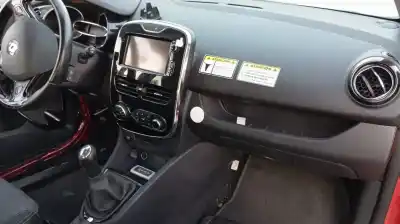 Veículo de Sucata renault clio iv limited do ano 2001 alimentado 