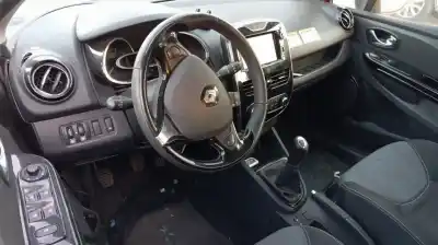 Veículo de Sucata renault clio iv limited do ano 2001 alimentado 