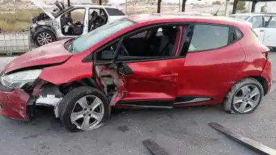 Veículo de Sucata renault clio iv limited do ano 2001 alimentado 