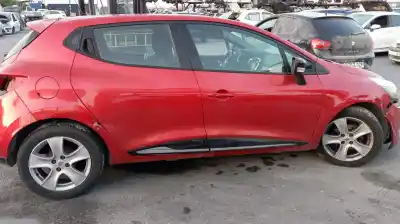 Veículo de Sucata renault clio iv limited do ano 2001 alimentado 