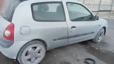Утилизация автомобиля renault clio ii fase ii (b/cb0) authentique года 2003 питание k4j c7