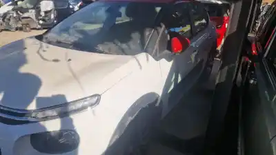 Veículo de Sucata CITROEN C3 Elle do ano 2001 alimentado HM05