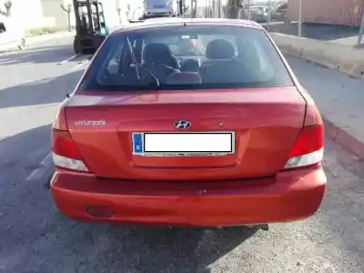 Veicolo di demolizione hyundai accent (lc) gl 4p dell'anno 2001 alimentato g4eh
