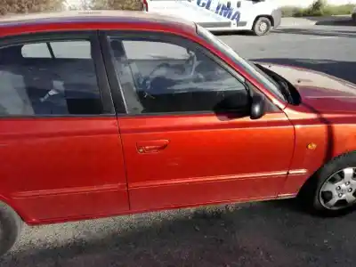 Veicolo di demolizione hyundai accent (lc) gl 4p dell'anno 2001 alimentato g4eh