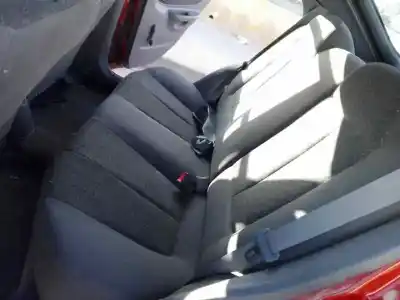 Veicolo di demolizione hyundai accent (lc) gl 4p dell'anno 2001 alimentato g4eh