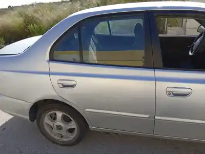 Vehicul casat hyundai accent (lc) l crdi al anului 2002 alimentat d3ea