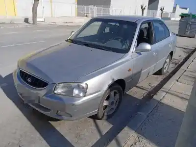 Vehicul casat hyundai accent (lc) l crdi al anului 2002 alimentat d3ea