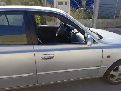 Vehicul casat hyundai accent (lc) l crdi al anului 2002 alimentat d3ea