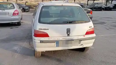 Vehicul casat peugeot 106 (s2) kid al anului 1998 alimentat hdz