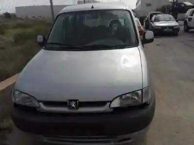 Veicolo di demolizione peugeot partner (s1) break dell'anno 2001 alimentato wjydw8b