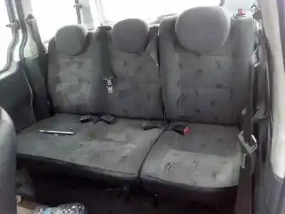 Veicolo di demolizione peugeot partner (s1) break dell'anno 2001 alimentato wjydw8b