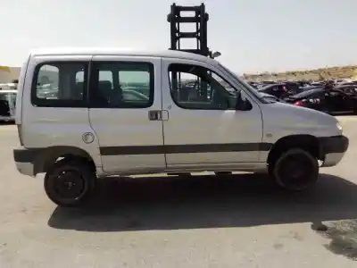 Veicolo di demolizione peugeot partner (s1) break dell'anno 2001 alimentato wjydw8b