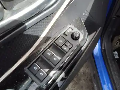 Здавання транспортного засобу toyota                                             c-hr                                                                                                                                                                                                                                                       hybrid advance                                                                                                                                                                                                                                             року 2018 потужний 2zr