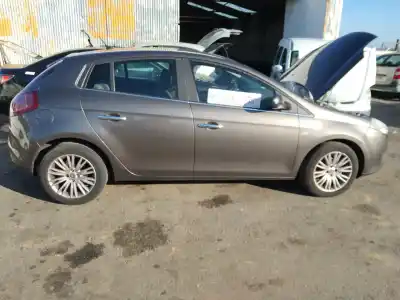 Veículo de Sucata fiat bravo (198) 1.9 dynamic multijet do ano 2009 alimentado 192a8000