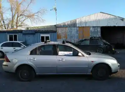 Veículo de Sucata ford mondeo berlina (ge) ambiente do ano 2002 alimentado fmba