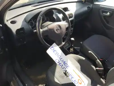 Здавання транспортного засобу opel corsa c club року 2003 потужний z12xe