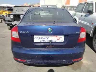 Veículo de Sucata skoda octavia berlina (1z3) active do ano 2010 alimentado cayc