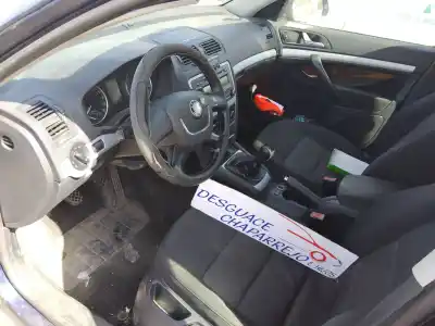 Veículo de Sucata skoda octavia berlina (1z3) active do ano 2010 alimentado cayc