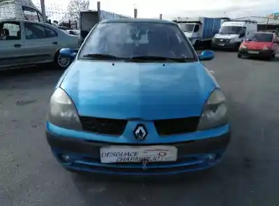 Véhicule à la ferraille RENAULT                                            CLIO II FASE II (B/CB0)                                                                                                                                                                                                                                    Authentique                                                                                                                                                                                                                                                de l'année 2001 alimenté 