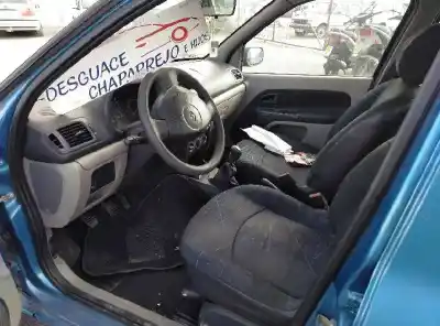 Здавання транспортного засобу renault                                            clio ii fase ii (b/cb0)                                                                                                                                                                                                                                    authentique                                                                                                                                                                                                                                                року 2001 потужний 