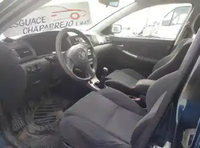 Veículo de Sucata toyota corolla (e12) 2.0 d-4d linea luna berlina do ano 2002 alimentado 1cdftv