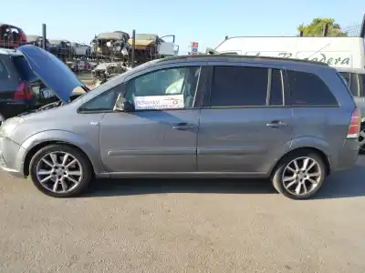 Veículo de Sucata opel zafira b enjoy do ano 2005 alimentado z19dt