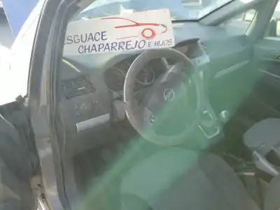 Veículo de Sucata opel zafira b enjoy do ano 2005 alimentado z19dt