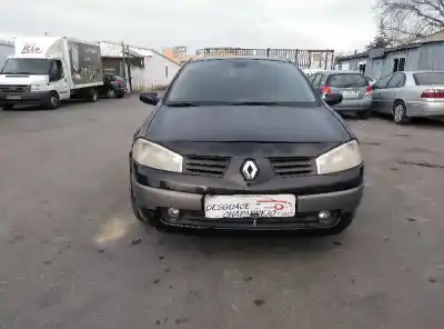 Véhicule à la ferraille RENAULT MEGANE II BERLINA 5P Confort Authentique de l'année 2004 alimenté F9Q B8