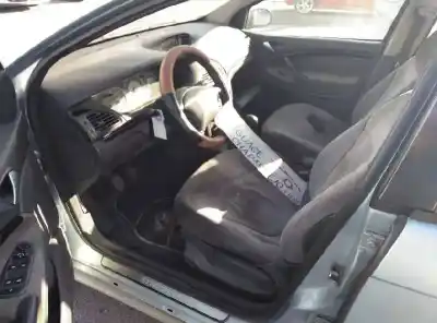 Veicolo di demolizione citroen c5 berlina lx (e) dell'anno 2005 alimentato d-9hz