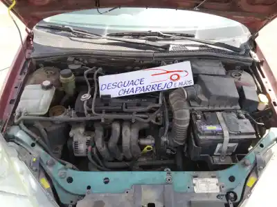 Sloopvoertuig ford focus berlina (cak) ambiente van het jaar 2001 aangedreven fydb