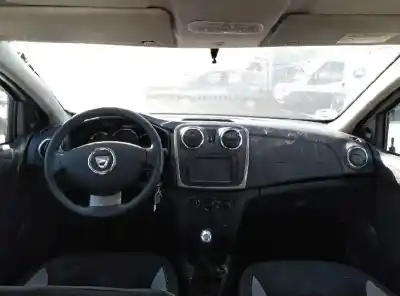 Здавання транспортного засобу dacia sandero stepway року 2016 потужний h4b b4