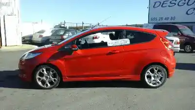 Véhicule à la ferraille ford fiesta (cb1) sport de l'année 2010 alimenté hxja