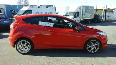 Véhicule à la ferraille ford fiesta (cb1) sport de l'année 2010 alimenté hxja