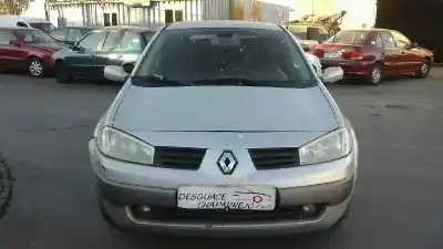 Véhicule à la ferraille RENAULT MEGANE II BERLINA 5P Pack Authentique (E) de l'année 2003 alimenté K4J D7