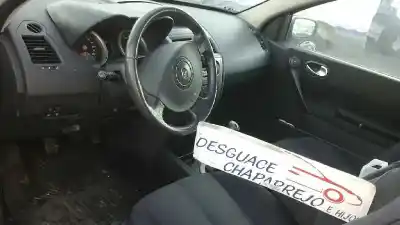 Veículo de Sucata renault megane ii berlina 5p pack authentique (e) do ano 2003 alimentado k4j d7