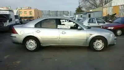 Sloopvoertuig ford mondeo berlina (ge) ambiente van het jaar 2001 aangedreven chba