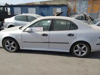 Veículo de Sucata saab 9-3 berlina 2.2 16v tid cat do ano 2004 alimentado d223l