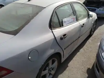 Veículo de Sucata saab 9-3 berlina 2.2 16v tid cat do ano 2004 alimentado d223l