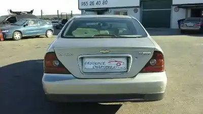 Sloopvoertuig chevrolet evanda cdx van het jaar 2005 aangedreven x20sed